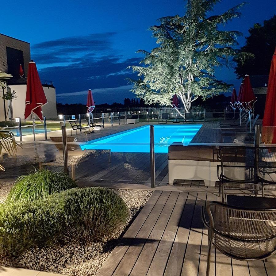 Logis Hotel Relais Saint Jacques - Chateauroux Déols Buitenkant foto