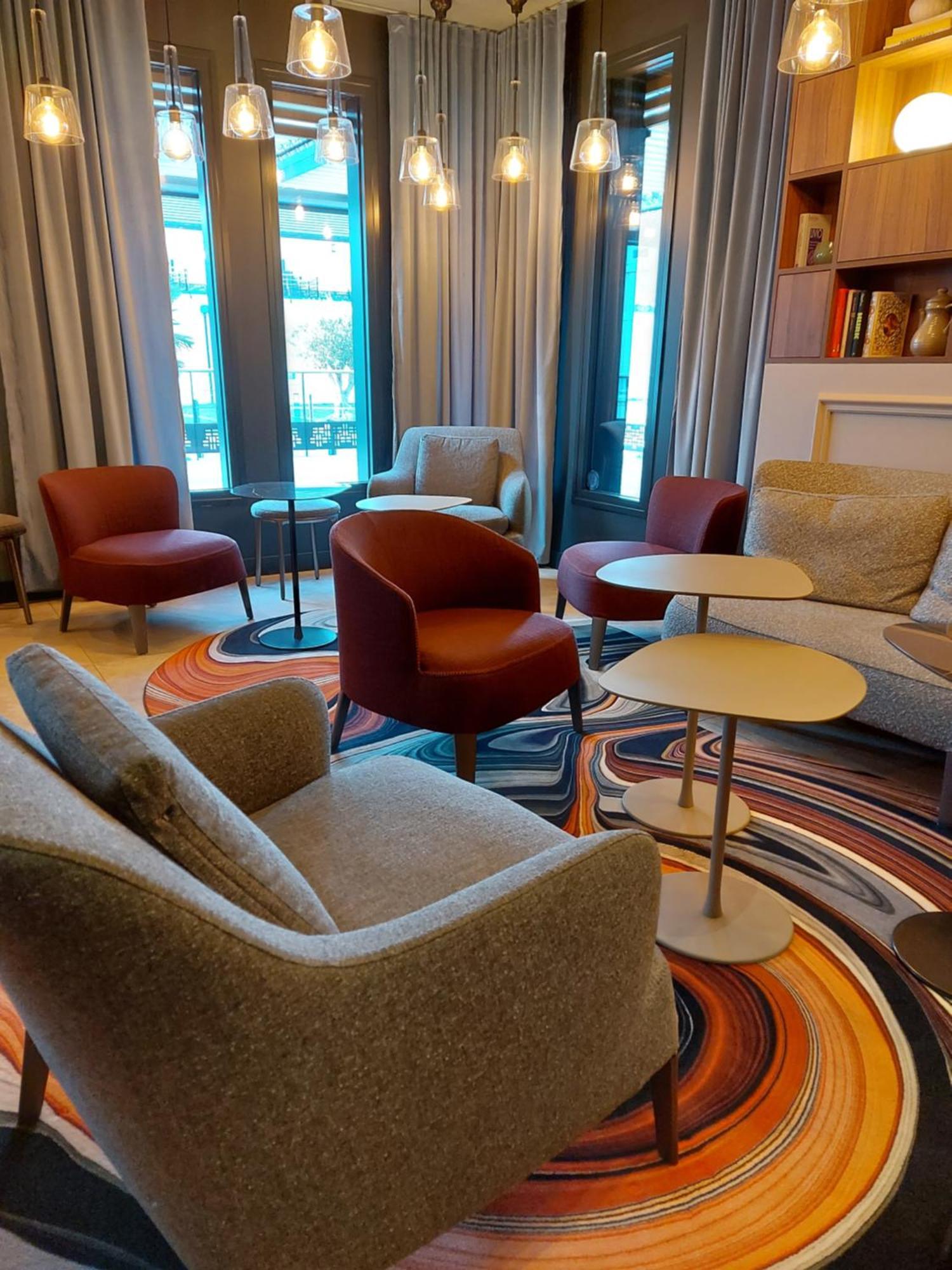 Logis Hotel Relais Saint Jacques - Chateauroux Déols Buitenkant foto