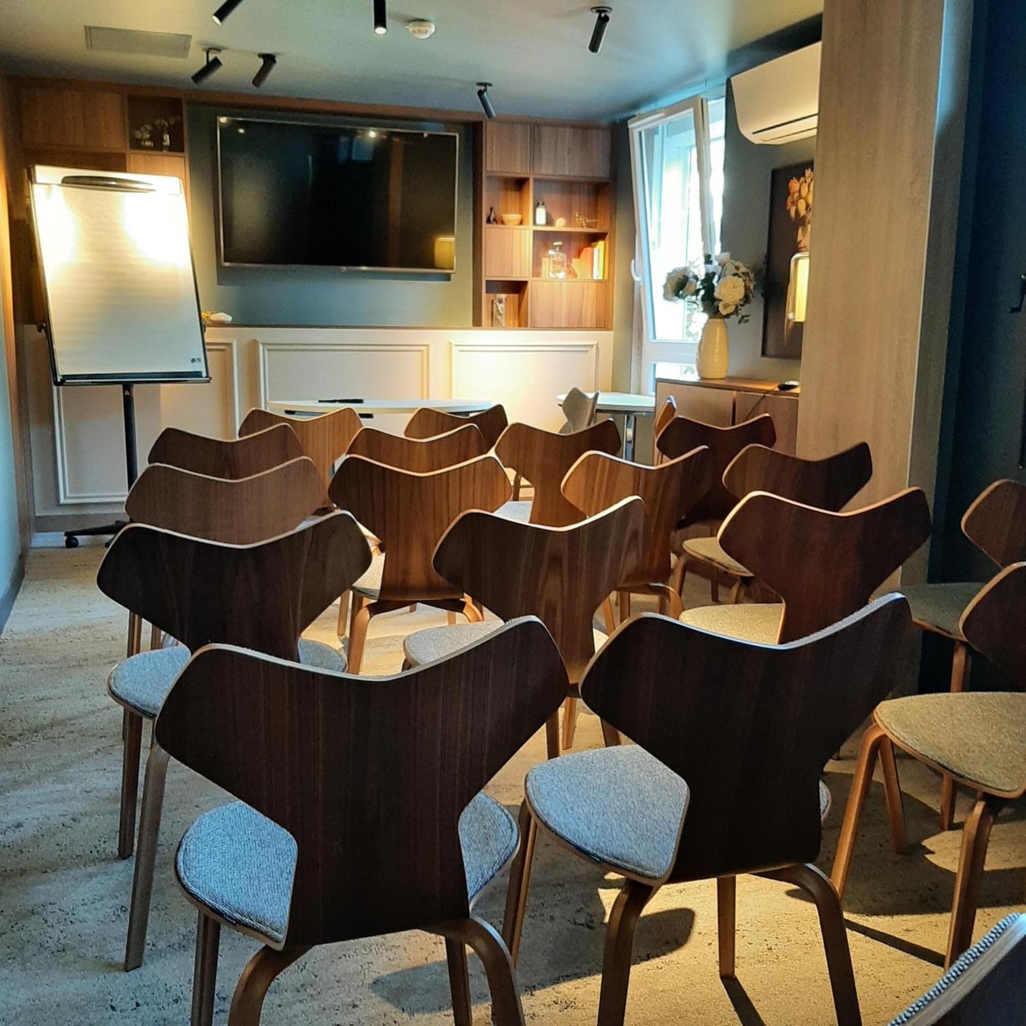 Logis Hotel Relais Saint Jacques - Chateauroux Déols Buitenkant foto