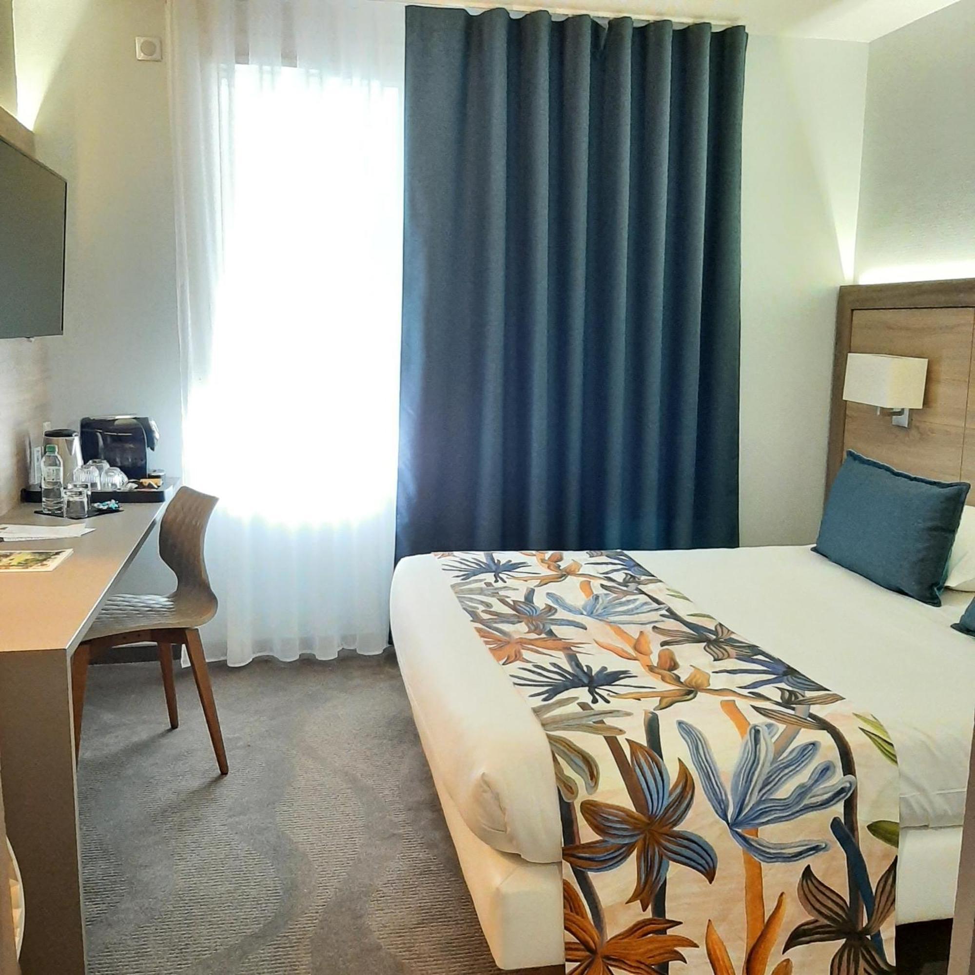 Logis Hotel Relais Saint Jacques - Chateauroux Déols Buitenkant foto