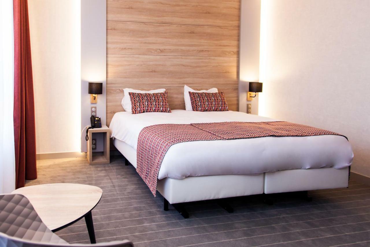 Logis Hotel Relais Saint Jacques - Chateauroux Déols Buitenkant foto