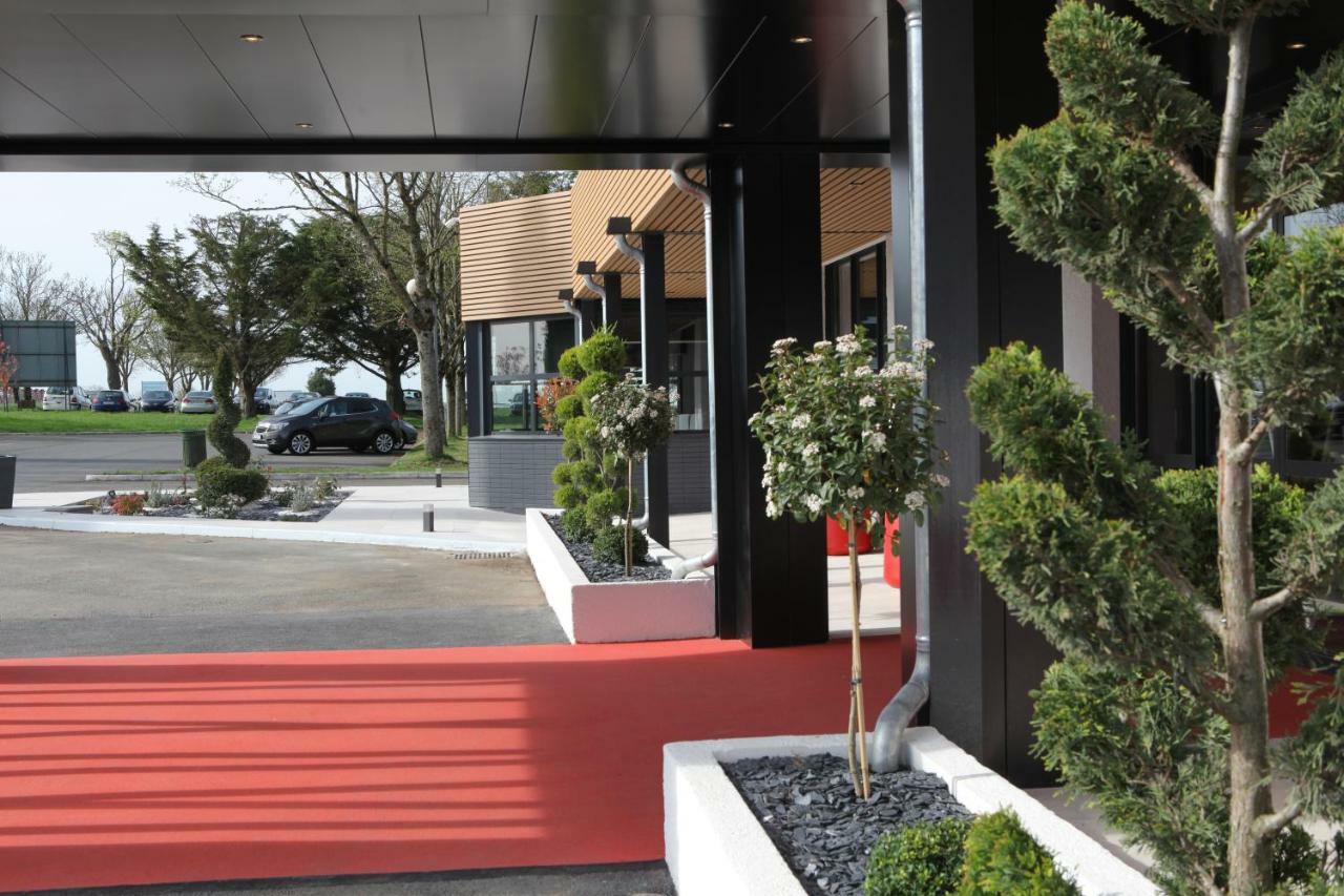 Logis Hotel Relais Saint Jacques - Chateauroux Déols Buitenkant foto